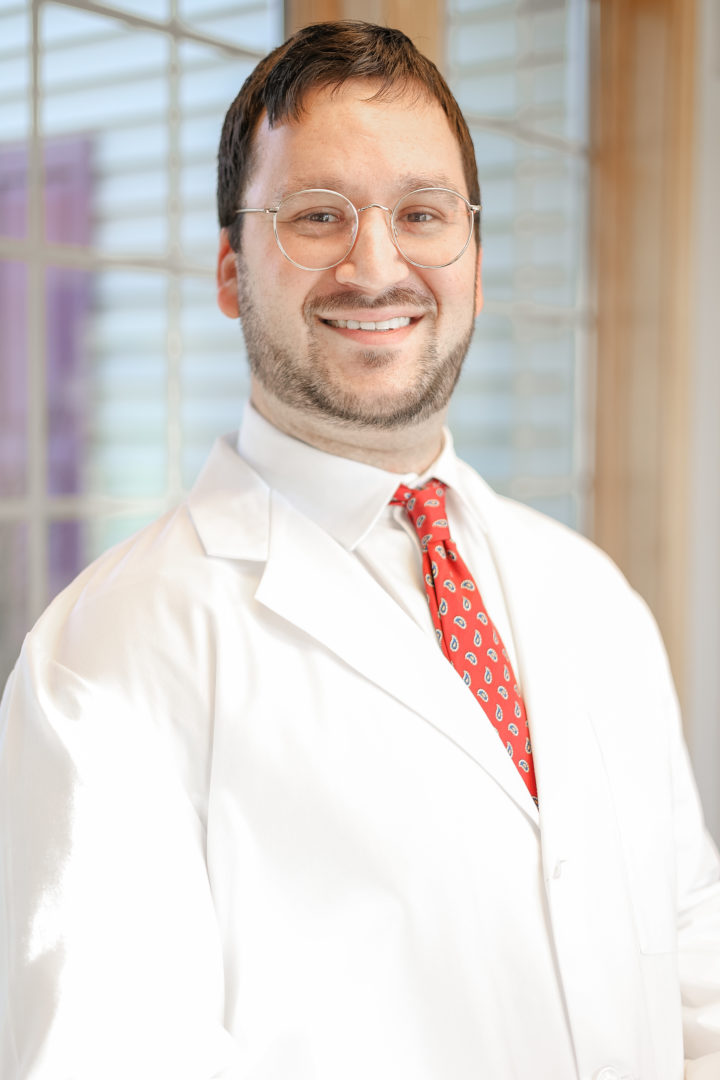 Photo of Dr. Bennett Kramer, Harvard trained pain management physician. 